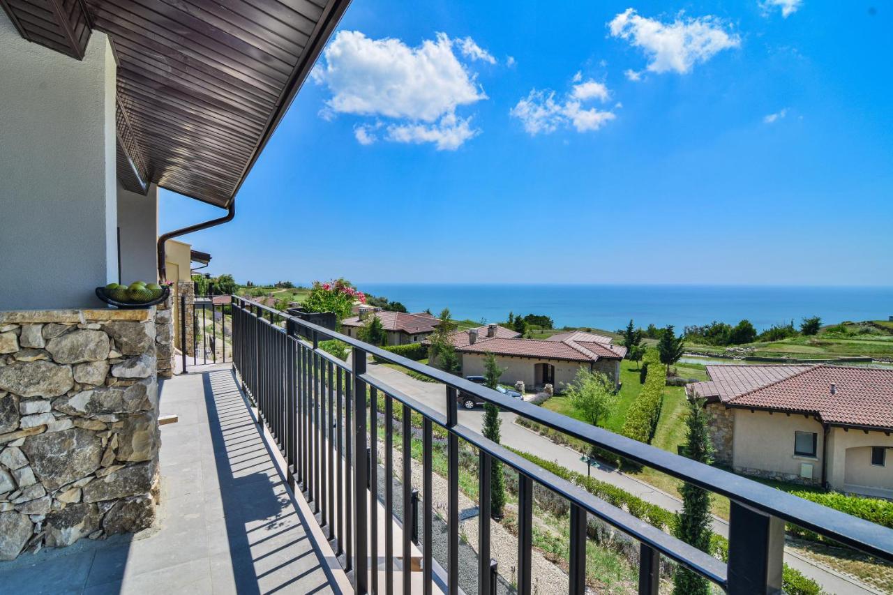 Boutique Hotel By Blacksearama Balchik Exterior photo